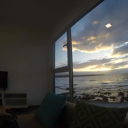 Casa Playa Ondina דירה *